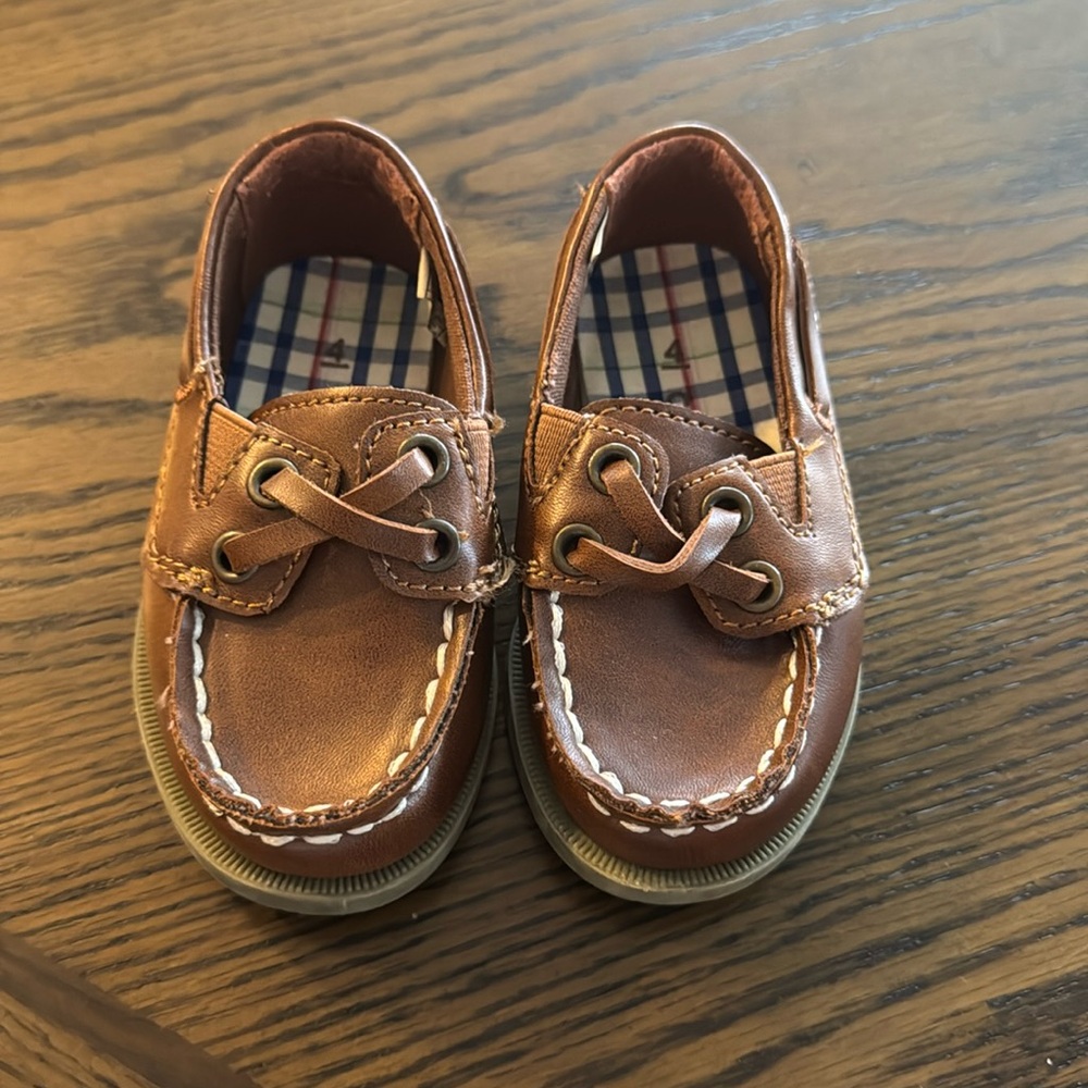 Toddler boat shoes